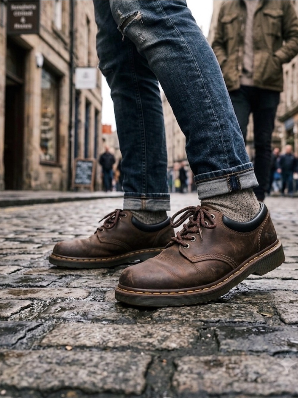 Dr. Martens Men's Brown Leather Derby Shoes